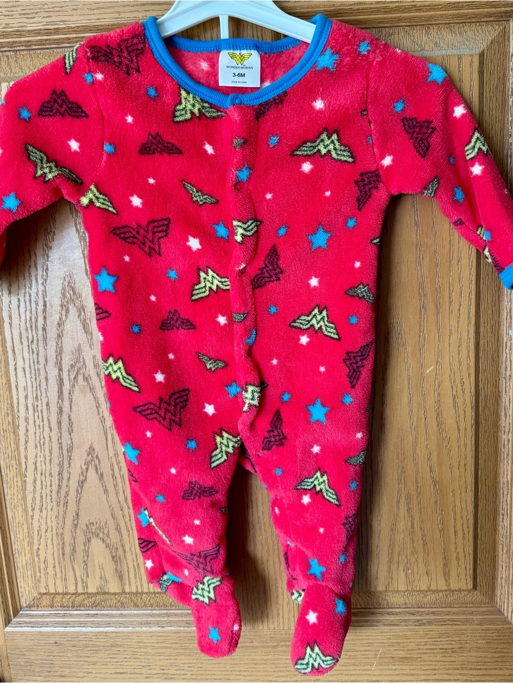 NWT Wonder Woman Baby Fleece Footed Romper Red 3-6 Months